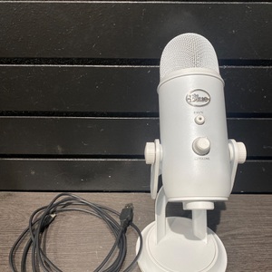 Logitech Microphone A00132 White W/ Cord & Stand 