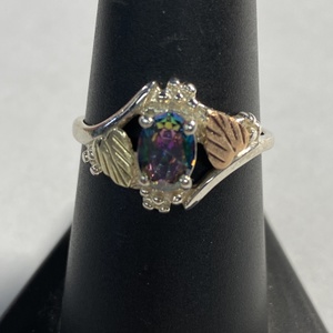  BHS 925 2.77g Ring W/ 2 Leaves & Multi Colored Stone - S7.5