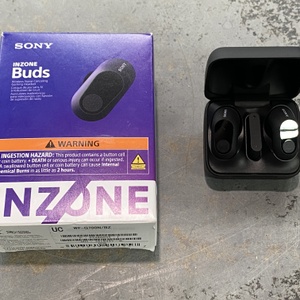 Sony Wf-G700n/Bz Headphones Earbuds w/ Dongle In Box 