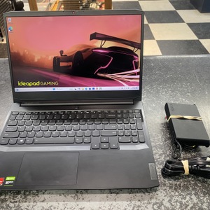 LENOVO 15ACH6 RYZEN 5 5600 - 8GB RAM - 256GB SSD - GTX 1650 4GB - WIN 10