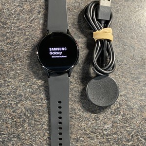 Samsung Smart Watch SM-R875U Galaxy Watch 4 44mm w/ Charger