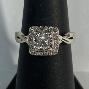  WG 14kt 4.74g Ring 43PT Prin Main w/ Halo Setting - S6.5 