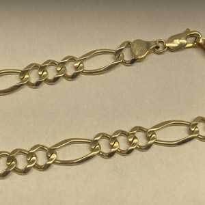  YG 10kt 13.35g Bracelet 9" Figaro - 8.5mm