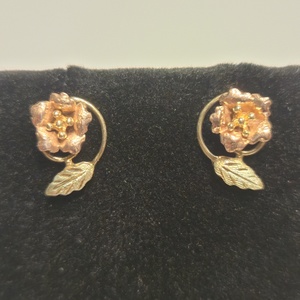  BHG 10kt 1.29g Earrings Stud Rose w/ Leaf 