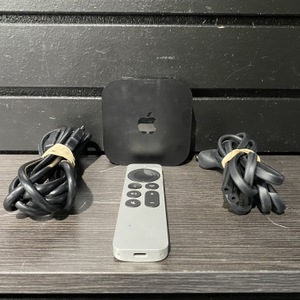 Apple MN893LL/A Streaming Device 3rd Gen - 4K - 128GB w/ Remote 