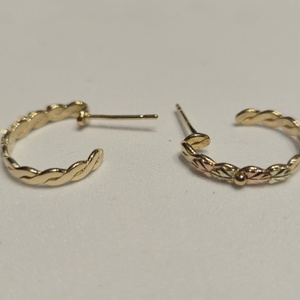  BHG 10kt 1.43g Earrings Half-Hoops w/ 4 Leaves