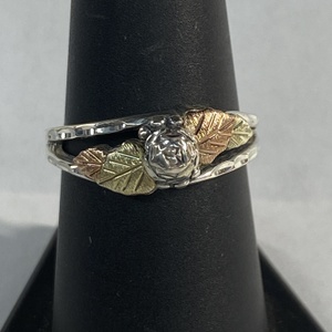  BHS 925 3.89g Ring w/ 4 Leaves & Rose - S8 