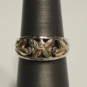  BHS 925 2.93g Ring w/ 8 Leaves (Slightly Worn) - S4.5