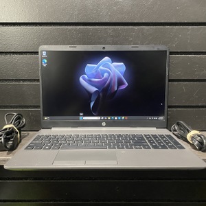 HP 255 G9 Laptop Ryzen 5 5625U - 8GB RAM - 256GB SSD - Win11 w/ Charger 