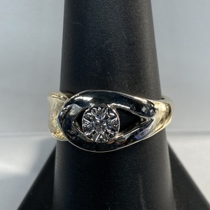  YG 14kt 5.82g Ring W/ Eye & Dias - S8.5