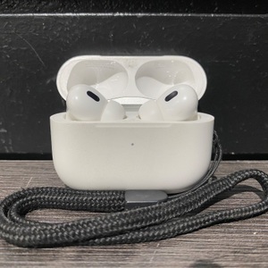 Apple A2700 Earbuds AirPods Pro (Gen 2) In Case 