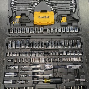Dewalt Tool Set 168pc - (Missing 4) in Blk Case 
