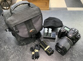 Nikon Camera (Photo) DSLR D90 12.3MP W/ 18-105mm 1:3.5-56G ED VR Lens - 2 Batts 
