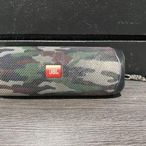 JBL Flip 5 Bluetooth Speaker Camo - No Accessories 
