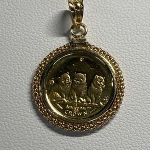  YG 22kt 2.27g Pendant 1/25th Oz - Three Cats Crown in 18K Bezel Pendant 