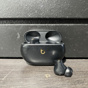 Beats A2870 Headphones Earbuds Bluetooth StudioBuds+ In Charging Case 