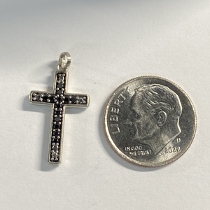  Silver 925 1.28g Pendant Cross w/ Blk Stns - No Chain