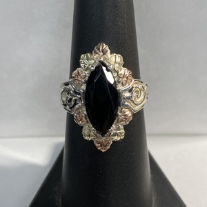 BHS 925 5.52g Ring w/ Blk Marq & 10 Leaves - S7
