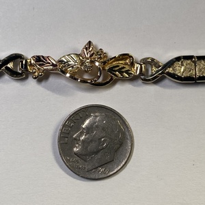  BHG 10kt 10.52g Bracelet 4 Leaf - Dia - Elastiband