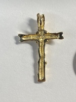  BHG 14kt 1.60g Pendant Cross w/ 4 Leaves - No Chain