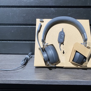 Logitech Zone Headphones Wired In Box 