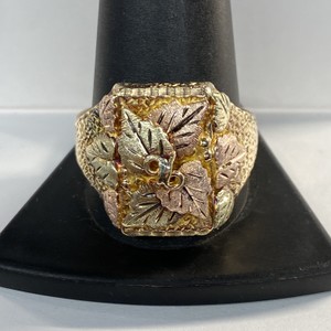  BHG 10kt 11.50g Ring w/ 10 Leaves (Rectangle) - S13.5