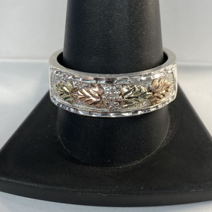  BHS 925 9.60g Ring w/ 4 Leaves - S11