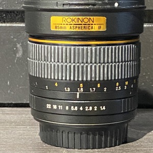 Rokinon Camera Lens 85mm - F/1.4 - Aspherical IF (Fujifilm X Mount) 