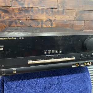 Harmon Kardon 5.1 Receiver w/ Remote - No HDMI