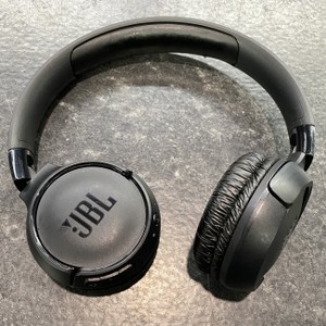 JBL Tune 520BT Headphones Bluetooth Blk Over Ear