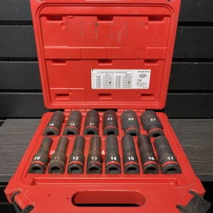Milwaukee 49-66-7014 14pc Metric Deepwell Impact Socket Set in Red Case