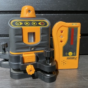 Johnson 40-6502 Laser Level Small Rotary w/ Tripod - Receiver in Case