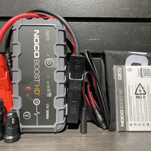 Noco GB70 Jump Starter w/ Leads & Accessories In Bag 